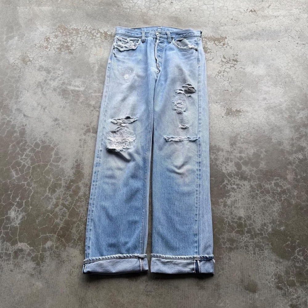 Vintage 1980's Levi's 501 button fly selvedge redline denim jean 31x32